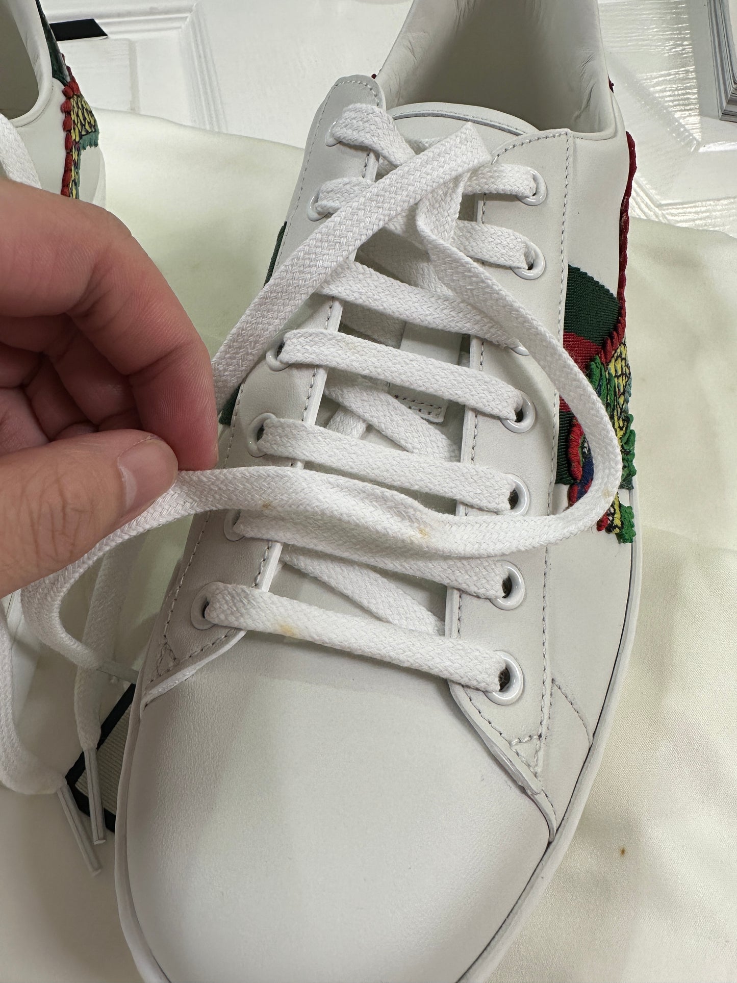 GUCCI ACE EMBROIDERED DRAGON SNEAKER