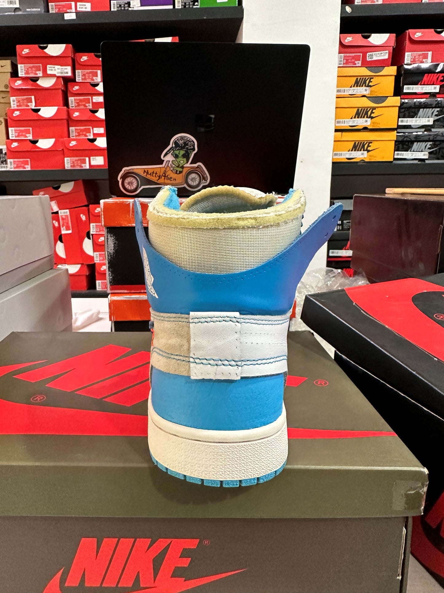 OFF-WHITE JORDAN 1 HIGH 'UNC'