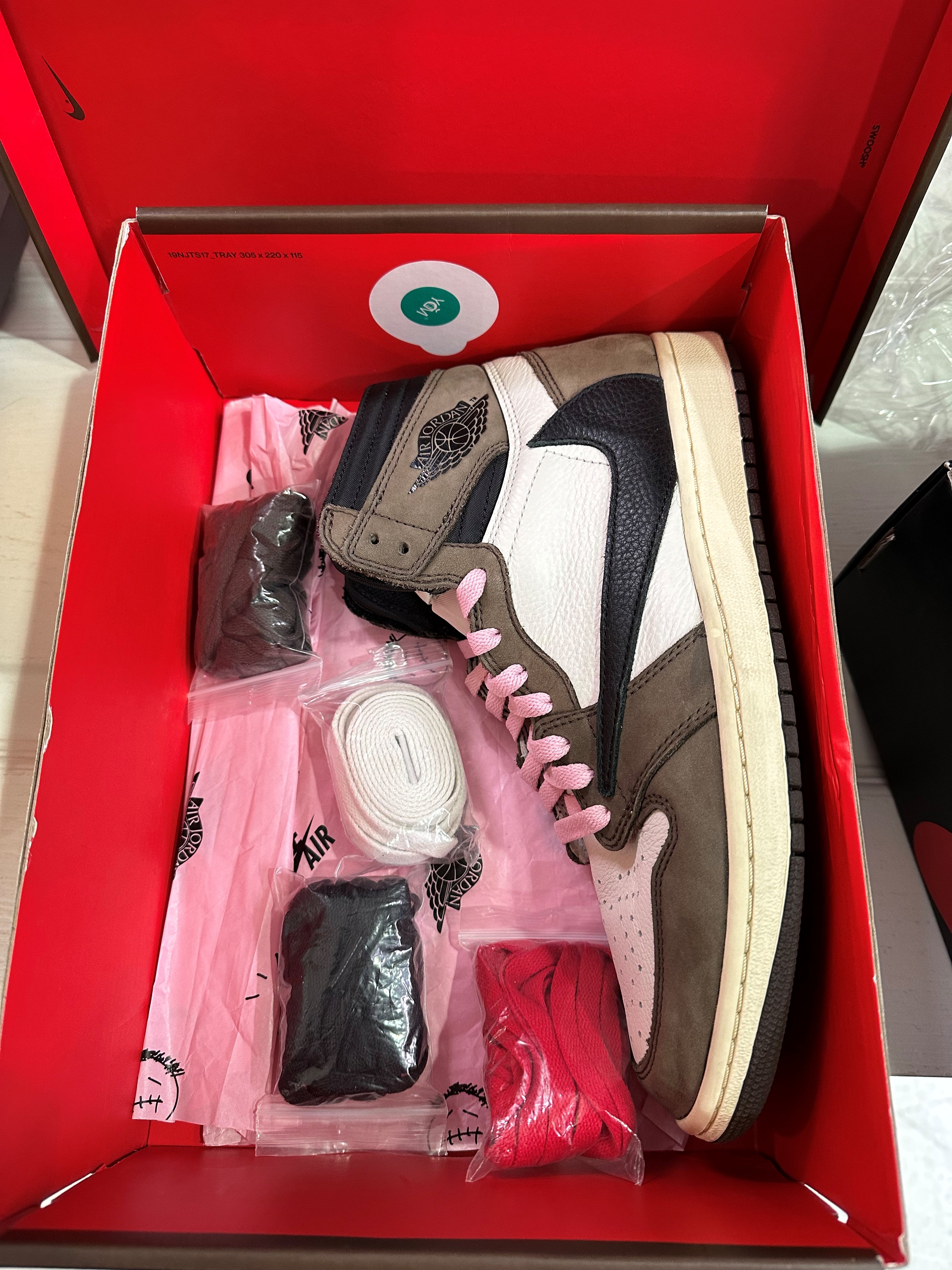 Travis scott store jordan box