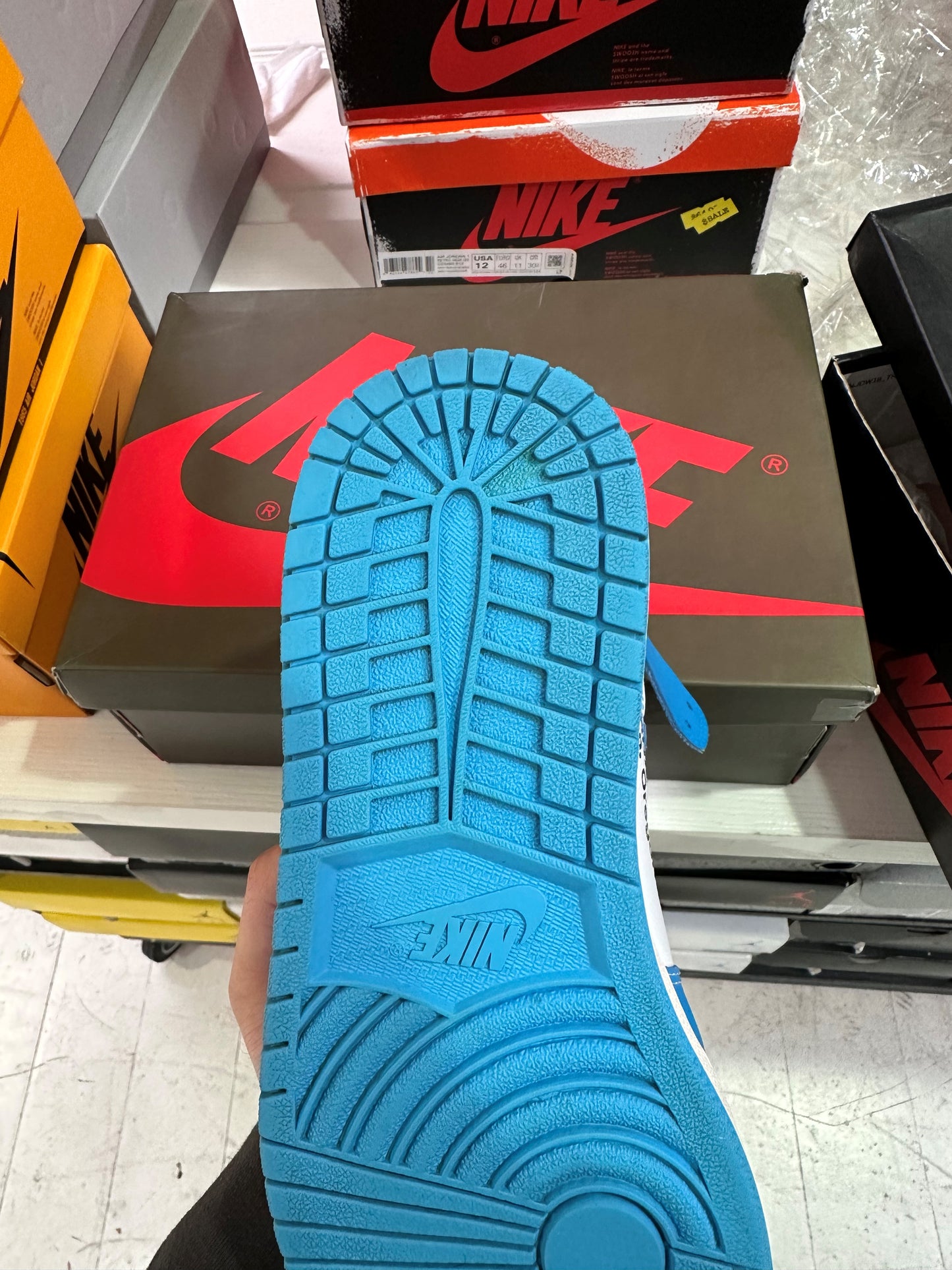 OFF-WHITE JORDAN 1 HIGH 'UNC'