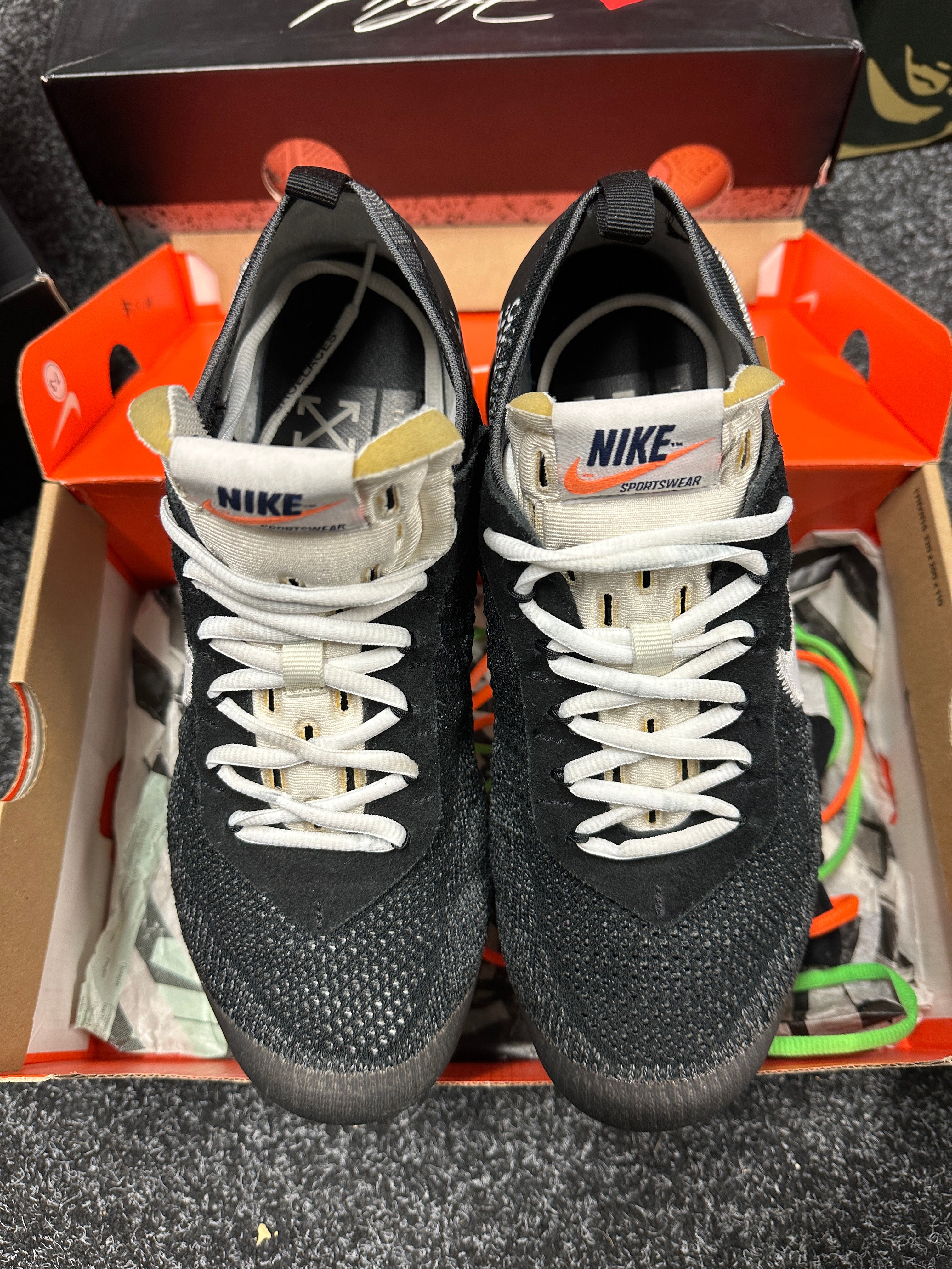 Off white vapormax store tongue